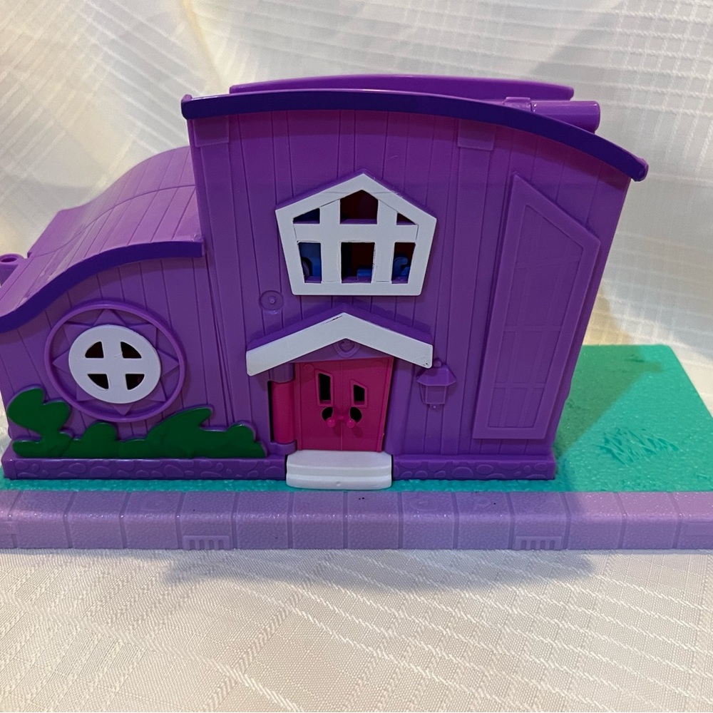 Polly Pocket Pollyville Pocket House Playset
